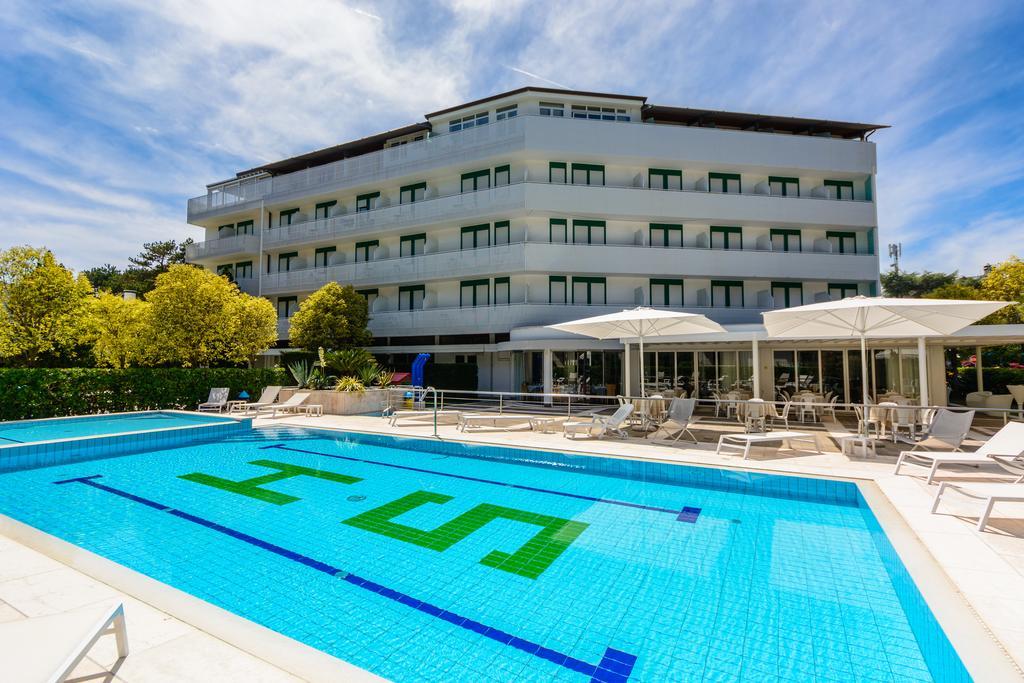 Hotel Smeraldo Lignano Sabbiadoro Exterior photo